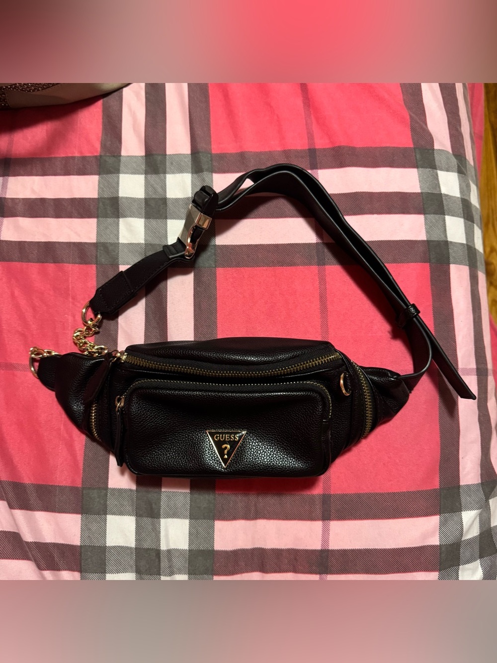 GUESS Black Fanny Pack